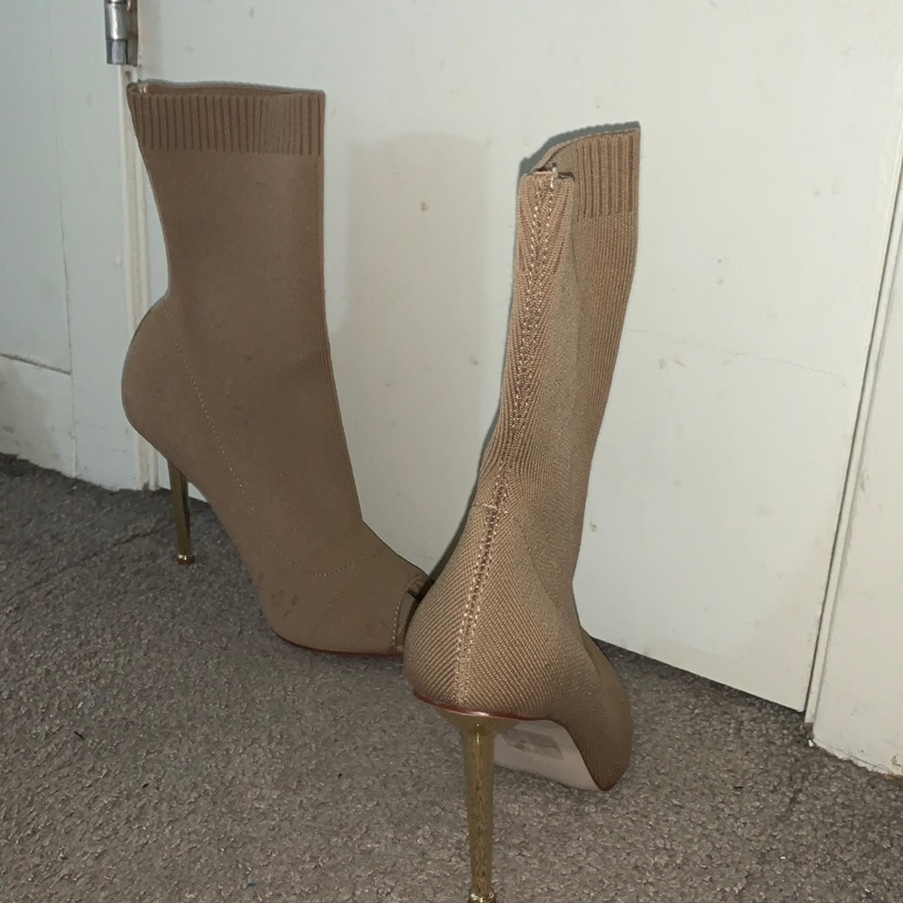 Nude peep toe bootie